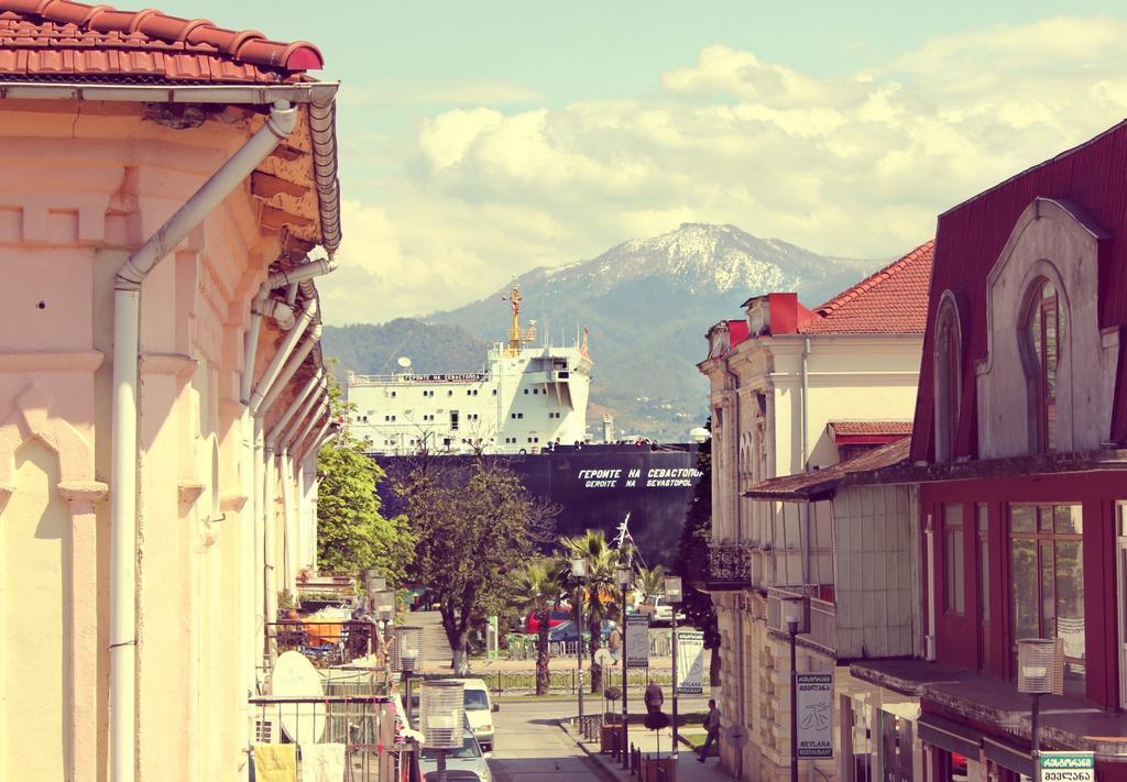 Batumi Summer Hotel Bagian luar foto