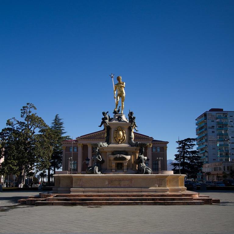 Batumi Summer Hotel Bagian luar foto