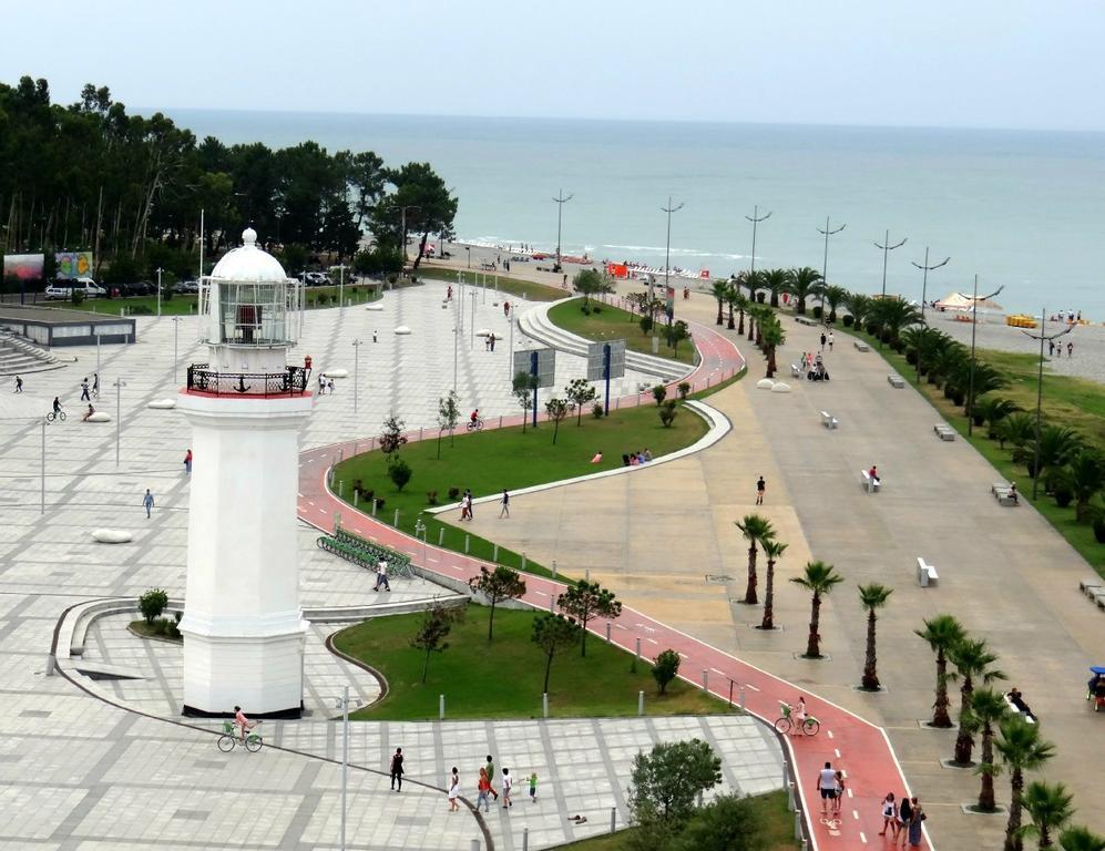 Batumi Summer Hotel Bagian luar foto